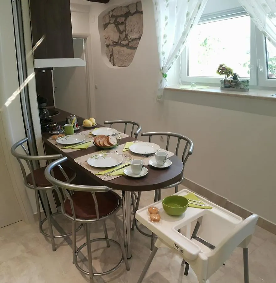 Apartments 4M Kostrena 0*,  Croaţia